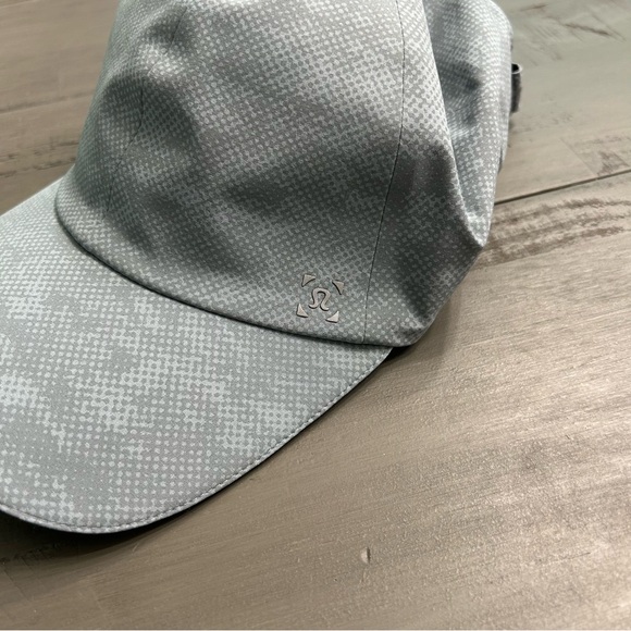 Lululemon Men’s Light Blue Running Hat Sz OS NWOT - Picture 2 of 7